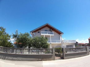 Sunny apartment Jukic with sea view